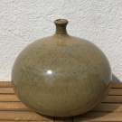 bauchige-Enghalsvase-Floating-blue